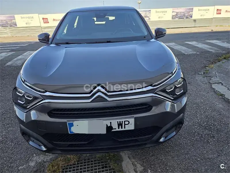 Usado Citroën C4 Feel 110 CV (80 kW) 2022 Gris / plata Berlina