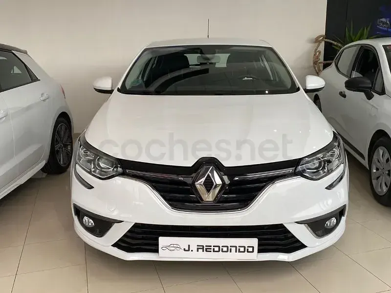 Usado Renault Mégane Business 115 CV (84 kW) 2020 Blanco Berlina