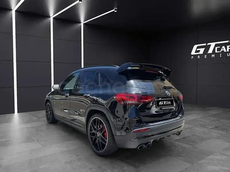 Usado Mercedes GLA45 AMG AMG 421 CV (309 kW) 2023 Negro SUV