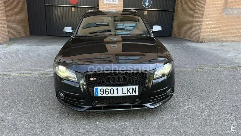 Usado Audi S4 333 CV (244 kW) 2010 Negro Familiar