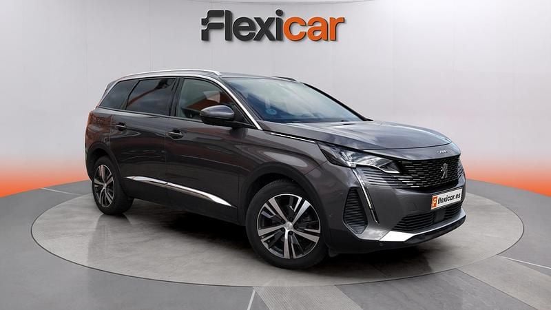 Usado Peugeot 5008 Allure 131 CV (96 kW) 2021 Gris Monovolumen