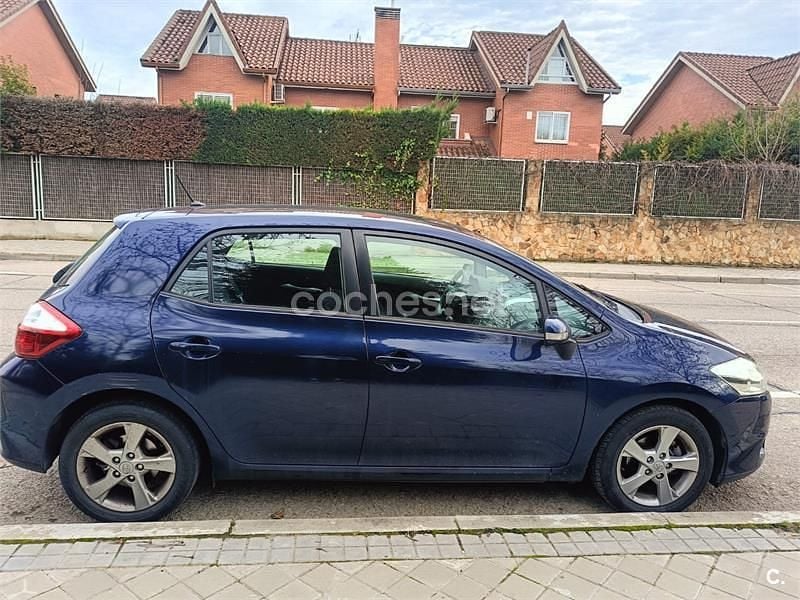 Usado Toyota Auris Active 132 CV (97 kW) 2011 Azul Utilitario