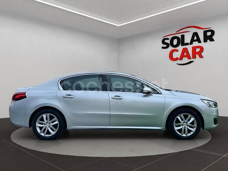 Usado Peugeot 508 Active 120 CV (88 kW) 2016 Gris / plata Familiar