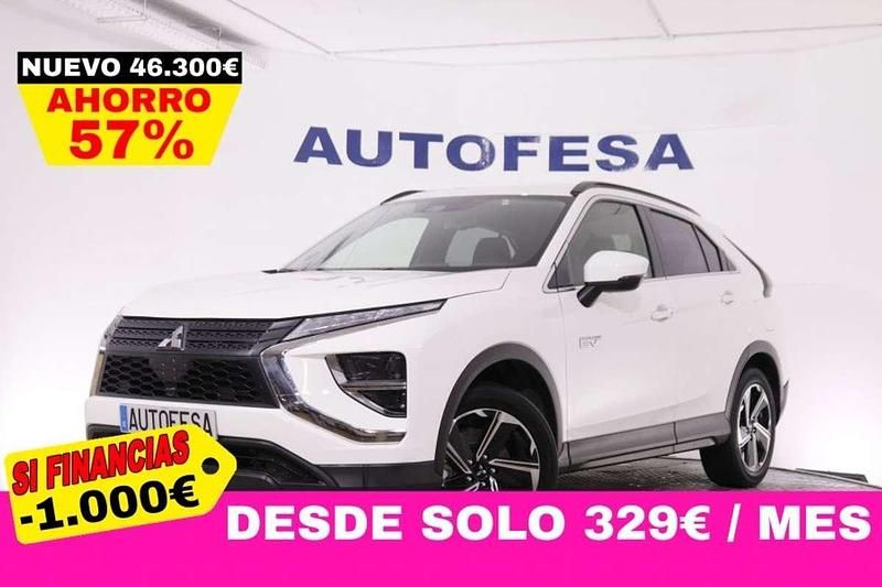Usado Mitsubishi Eclipse Cross Motion 97 CV (71 kW) 2022 Blanco SUV