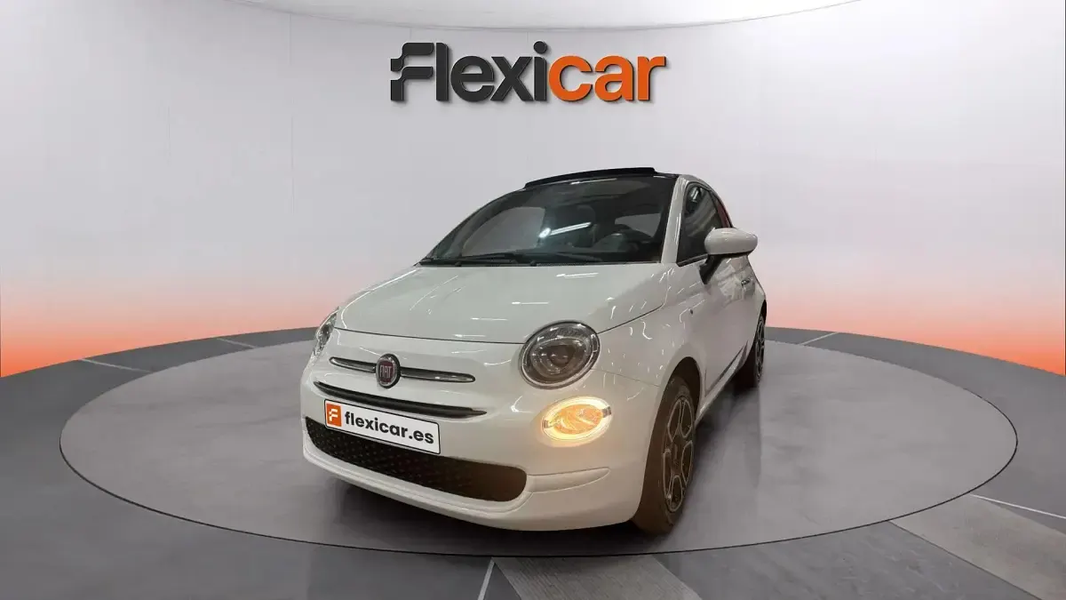 Usado Fiat 500 Club 71 CV (52 kW) 2023 Blanco Descapotable