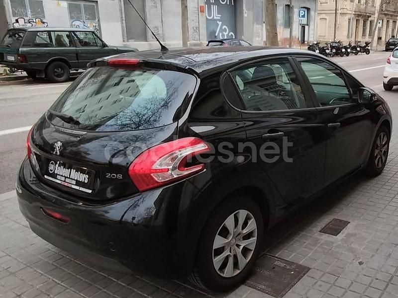 Usado Peugeot 208 Access 68 CV (50 kW) 2013 Negro Utilitario