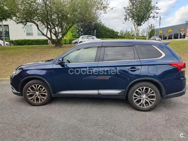 Usado Mitsubishi Outlander Motion 150 CV (110 kW) 2017 Azul SUV