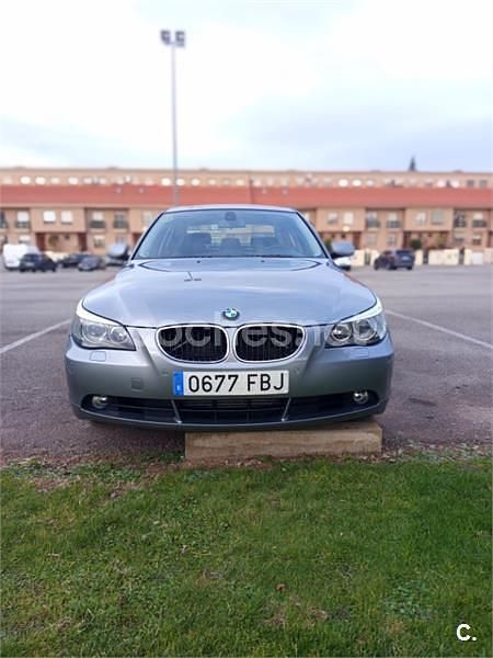Usado BMW 520 163 CV (119 kW) 2007 Gris / plata Berlina