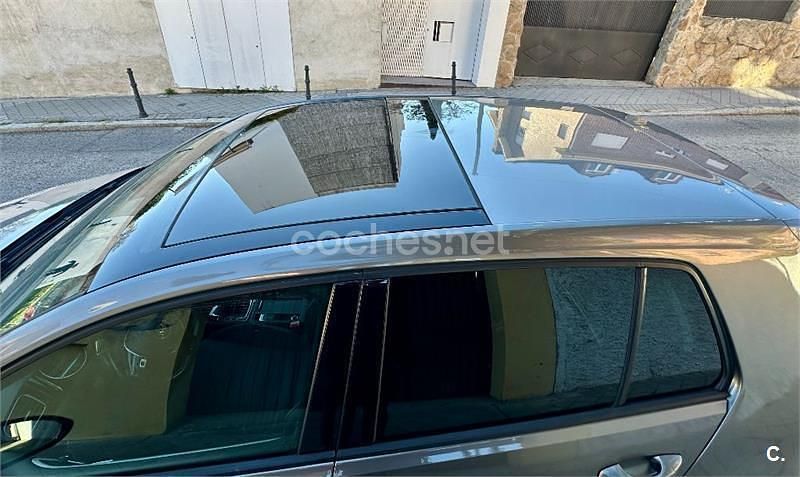 Usado VW Golf VII Advance 105 CV (77 kW) 2015 Gris / plata Berlina