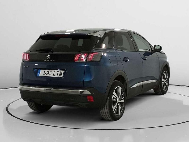 Usado Peugeot 3008 Allure 132 HP (97 kW) 2021 Azul SUV
