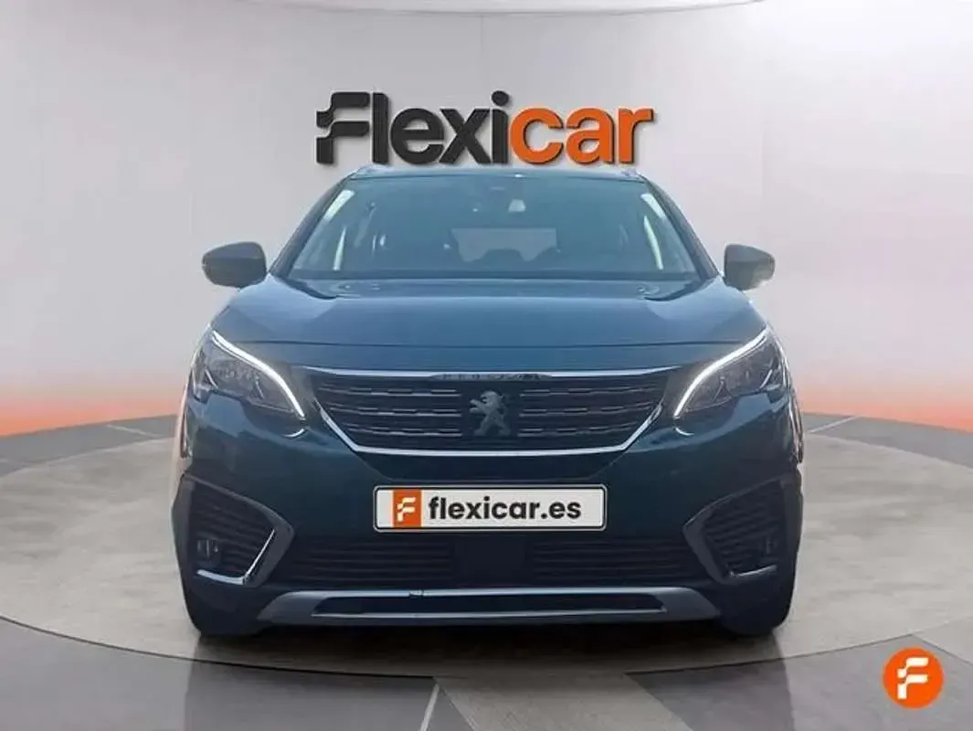 Usado Peugeot 5008 Allure 131 CV (96 kW) 2020 Verde SUV
