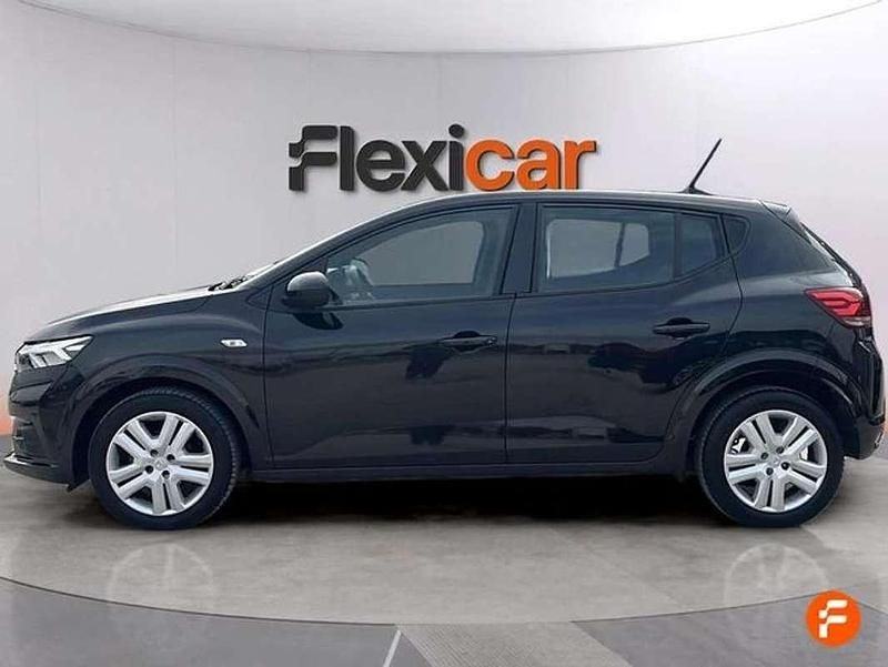 Usado Dacia Sandero Comfort 67 CV (49 kW) 2021 Negro Utilitario