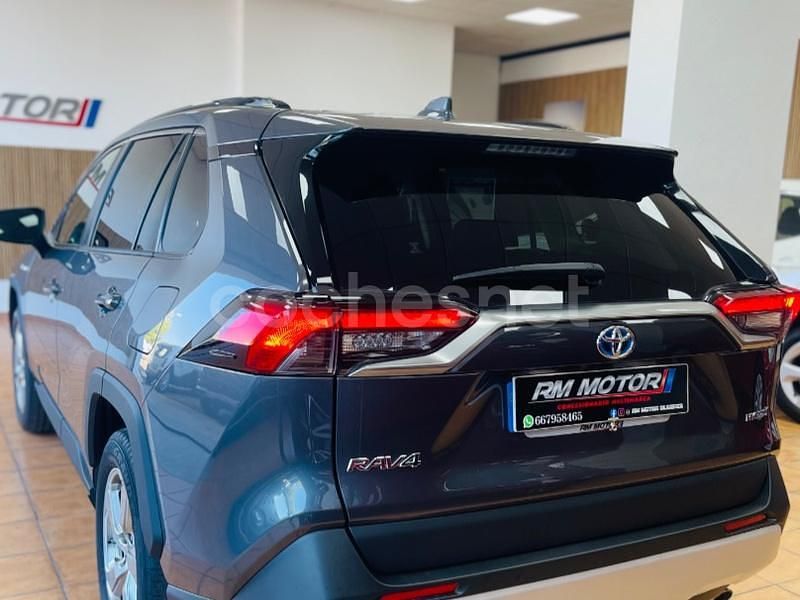 Usado Toyota RAV4 Hybrid Advance 222 CV (163 kW) 2021 Gris / plata SUV