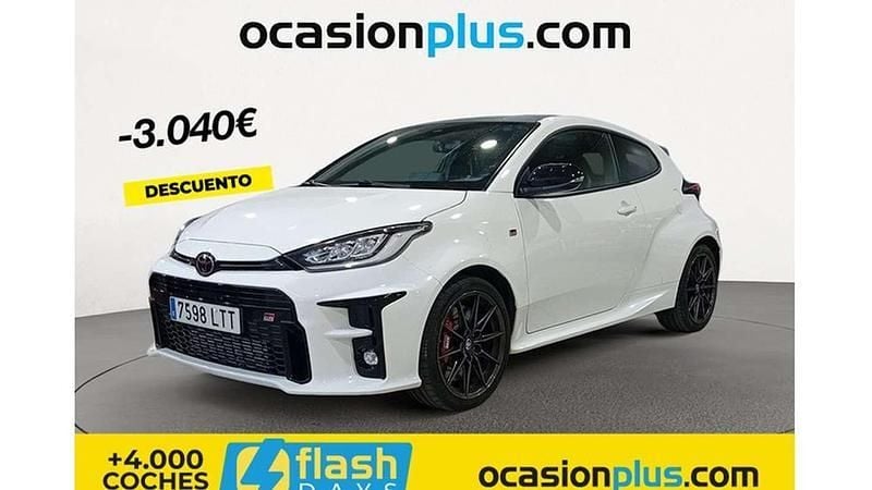 Blanco Usado 2021 Toyota Yaris Utilitario | 28.955 € (Super precio) - Imagen 1/4