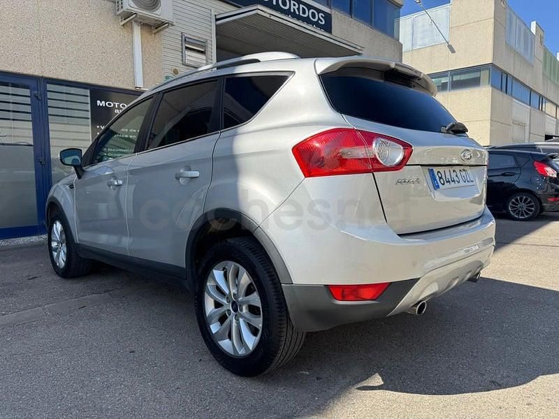 Usado Ford Kuga Titanium 140 CV (102 kW) 2019 Gris / plata SUV