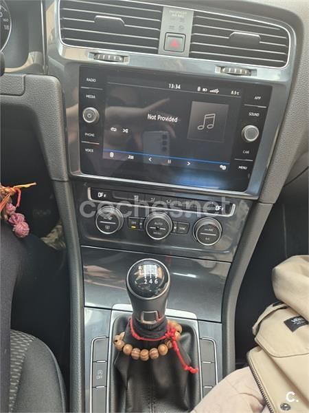 Usado VW Golf VIII Edition 130 CV (95 kW) 2020 Negro Familiar