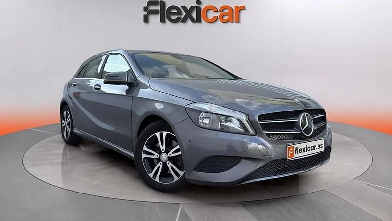 Gris Usado 2015 Mercedes A180 AMG line Utilitario | 12.990 € (Super precio) - Imagen 1/4