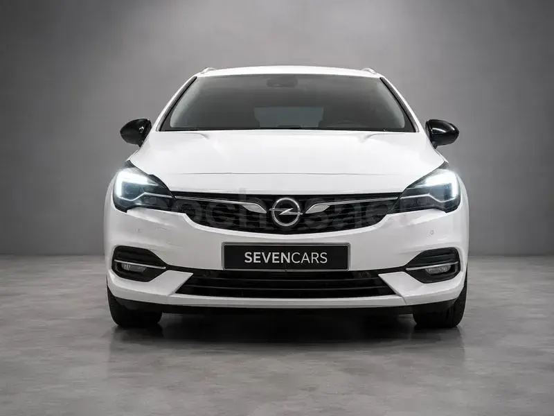 Usado Opel Astra GS Line 130 CV (95 kW) 2022 Blanco Utilitario