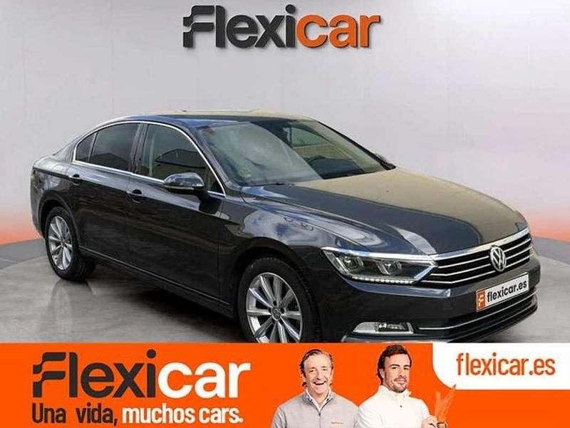 Negro Usado 2019 VW Passat Berlina | 17.090 € (Buen precio) - Imagen 1/4