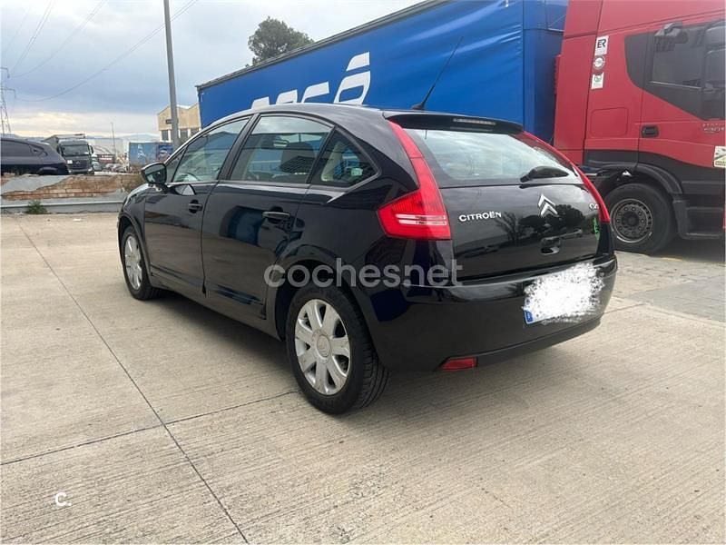 Usado Citroën C4 110 CV (80 kW) 2010 Negro Berlina