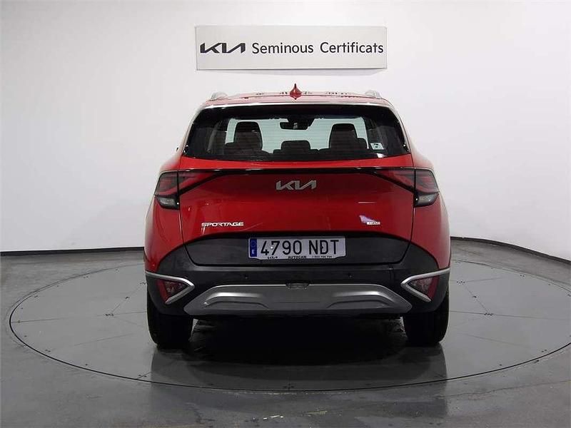 Usado Kia Sportage 215 CV (158 kW) 2025 Rojo SUV