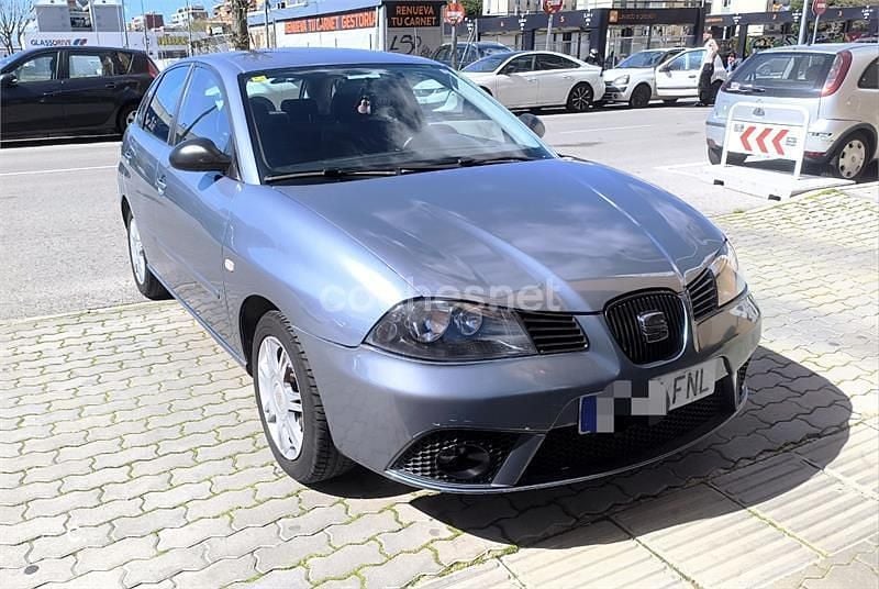 Usado Seat Ibiza Reference 85 CV (62 kW) 2007 Gris / plata Utilitario