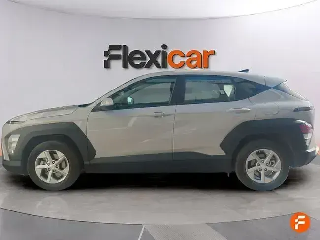 Usado Hyundai Kona 141 CV (103 kW) 2024 Gris SUV