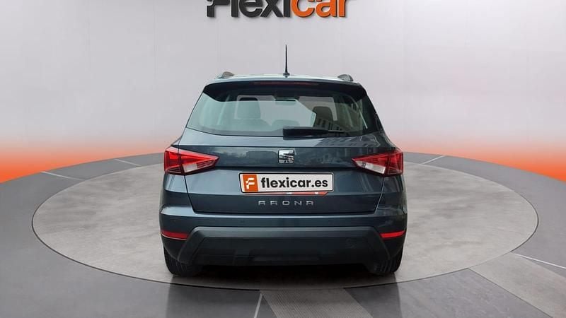 Usado Seat Arona Ecomotive 95 CV (69 kW) 2020 Azul SUV