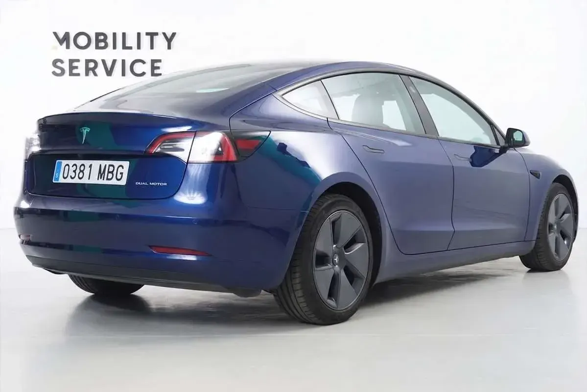 Usado Tesla Model 3 366 kW (498 CV) 2022 Azul Berlina