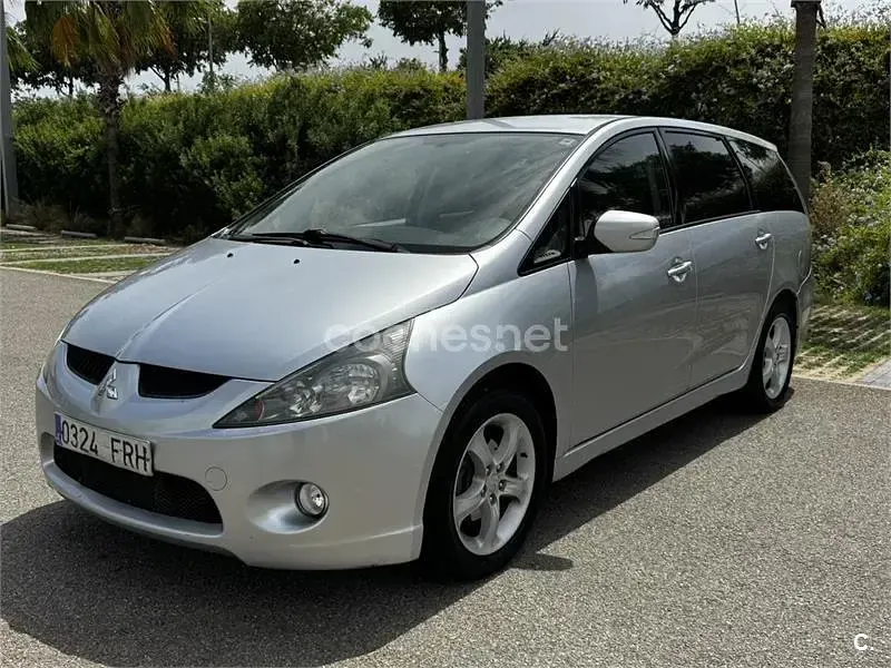 Usado Mitsubishi Grandis Intense 136 CV (100 kW) 2007 Gris / plata Monovolumen