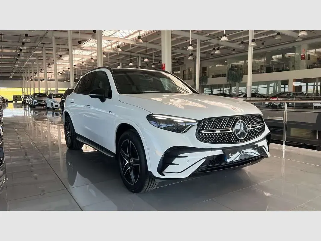 Usado Mercedes GLC300de 333 CV (244 kW) 2025 Blanco SUV