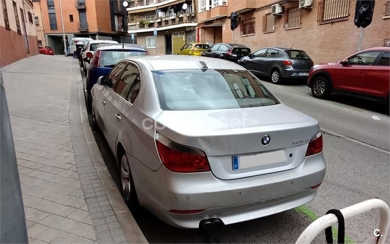 Usado BMW 525 Exclusive 163 CV (119 kW) 2005 Gris / plata Berlina