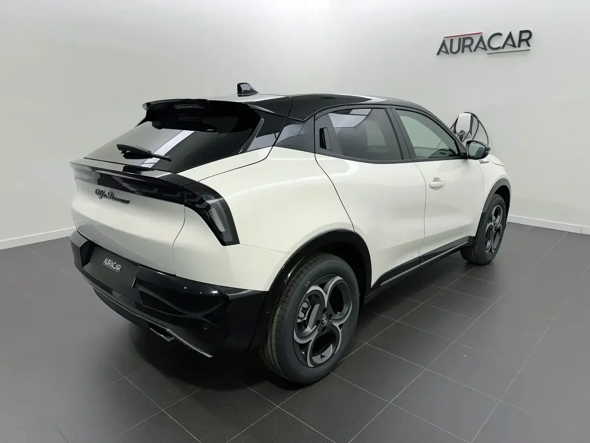 Nuevo Alfa Romeo GT Junior Edizione Speciale 145 CV (106 kW) 2026 Blanco SUV
