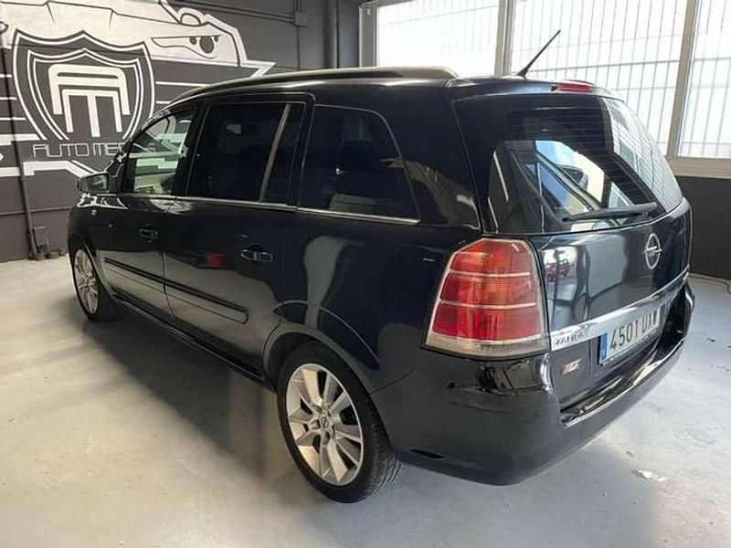 Usado Opel Zafira Enjoy 120 CV (88 kW) 2006 Negro Monovolumen