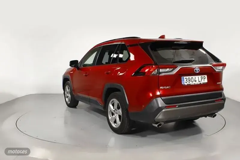 Usado Toyota RAV4 Advance 218 CV (160 kW) 2021 Rojo SUV