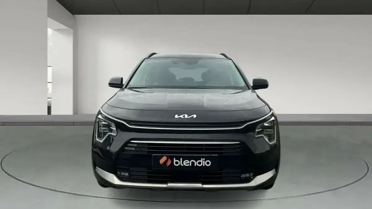 Usado Kia Niro 183 CV (134 kW) 2025 Negro SUV