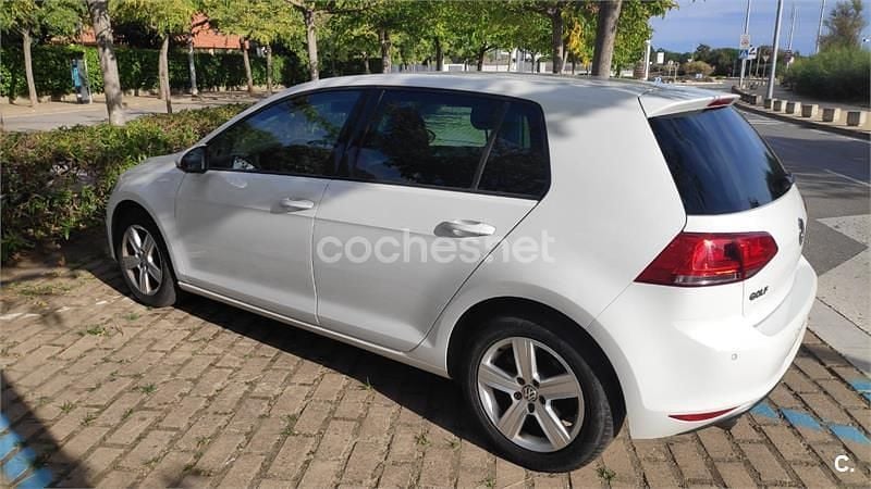 Blanco Usado 2015 VW Golf VII Advance Berlina | 11.990 € (Precio justo) - Imagen 1/4