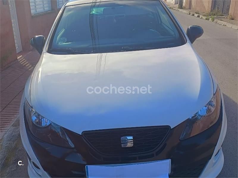 Usado Seat Ibiza SC FR 143 CV (105 kW) 2010 Blanco Utilitario