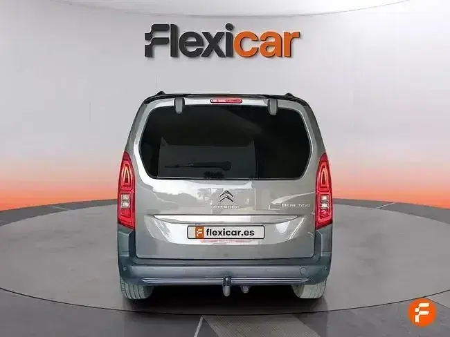 Usado Citroën Berlingo Shine 102 CV (75 kW) 2021 Gris Monovolumen