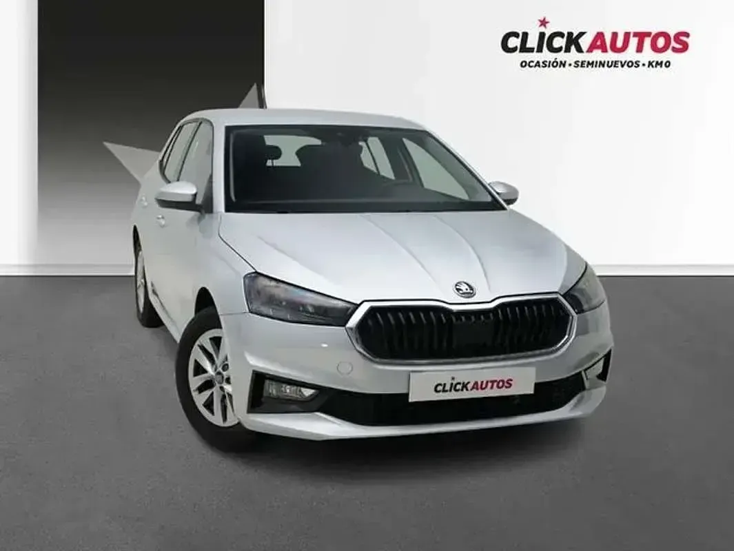 Usado Skoda Fabia Selection 116 CV (85 kW) 2026 Plateado Utilitario