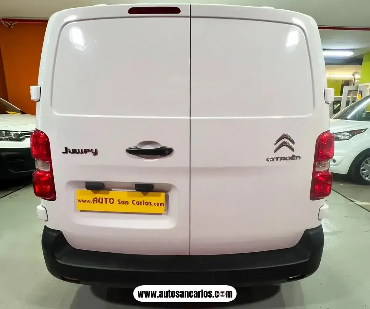 Usado Citroën Jumpy 100 CV (73 kW) 2022 Blanco Monovolumen