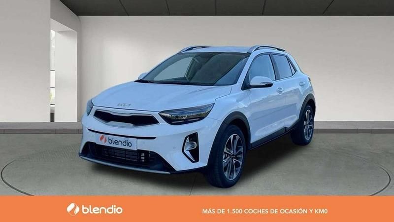 Blanco Usado 2025 Kia Stonic Style SUV | 18.991 € (Un poco caro) - Imagen 1/4