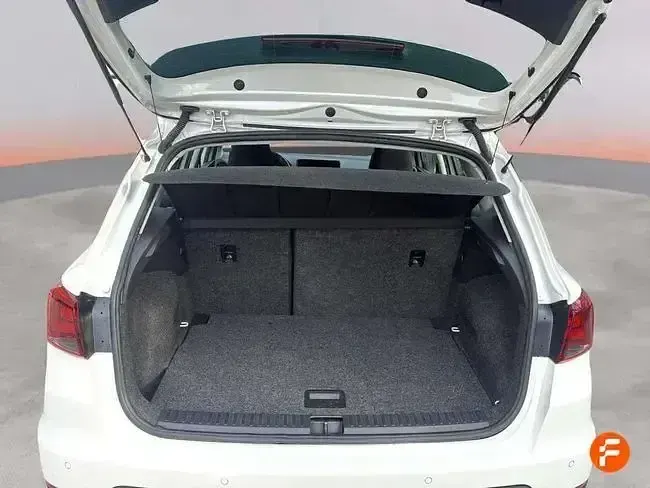 Usado Seat Arona Style 115 CV (84 kW) 2025 Blanco SUV