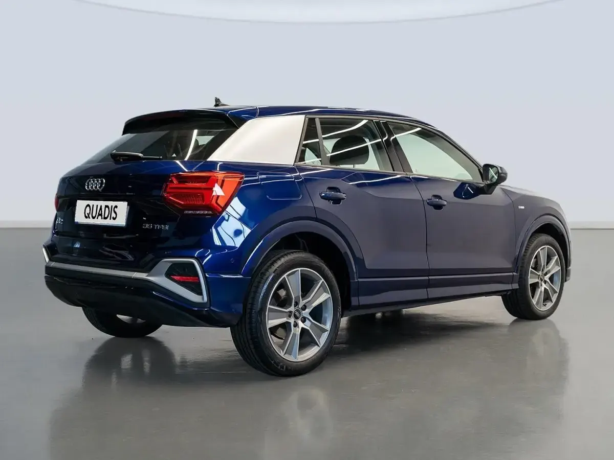 Usado Audi Q2 S-Line 150 CV (110 kW) 2021 Azul SUV