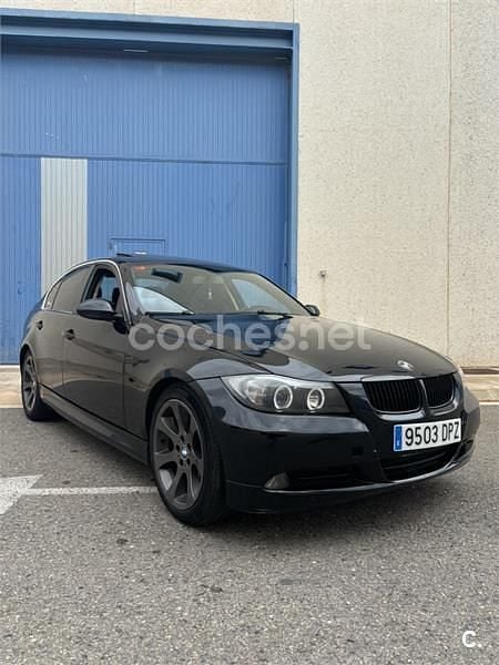 Negro Usado 2005 BMW 320 Berlina | 3200 € (Super precio) - Imagen 1/4