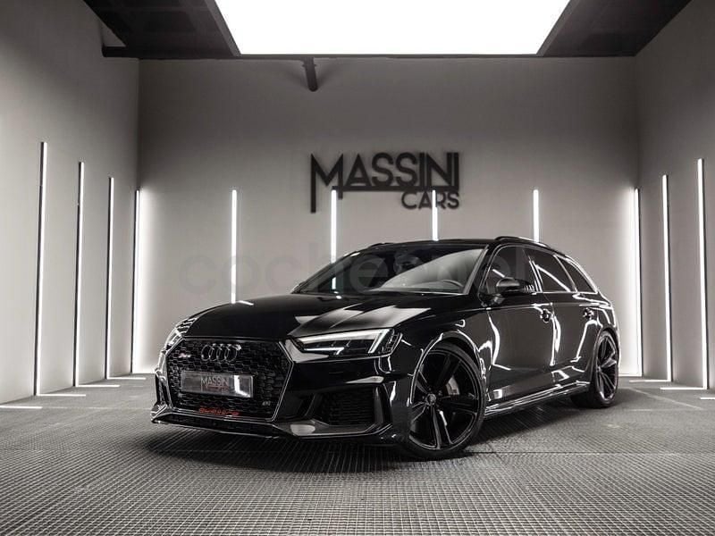 Usado Audi RS4 450 CV (330 kW) 2018 Negro Familiar