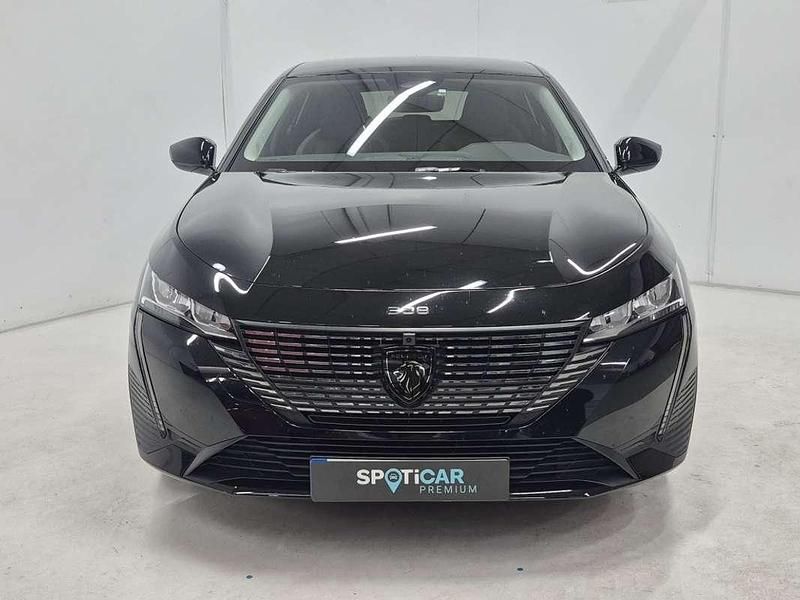 Usado Peugeot e-308 Allure 114 kW (156 CV) 2024 Negro Utilitario