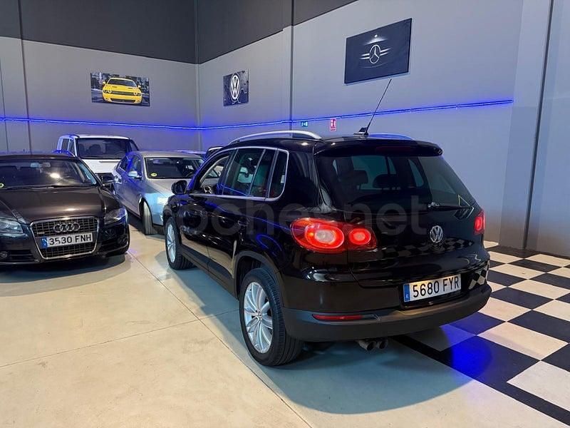 Usado VW Tiguan Sport 140 CV (102 kW) 2008 Negro SUV
