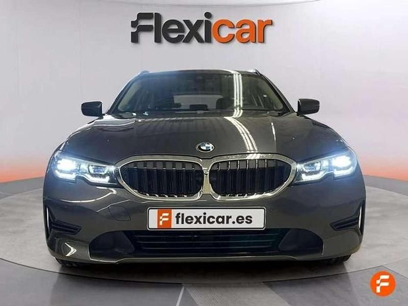 Usado BMW 320e 190 CV (139 kW) 2021 Negro Familiar