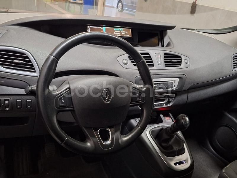 Usado Renault Scénic III LIMITED 115 CV (84 kW) 2015 Negro Monovolumen